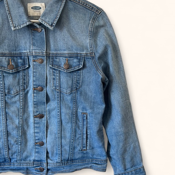 Women’s Medium Old Navy Blue Denim Jean Trucker Jacket Boho Grunge Button Up - Picture 4 of 8